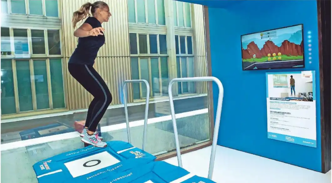 Trampoline exergame with an intuitive gameplay